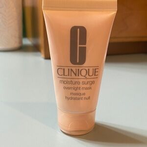 Clinique Moisture Surge Hydrating Mask in Peach